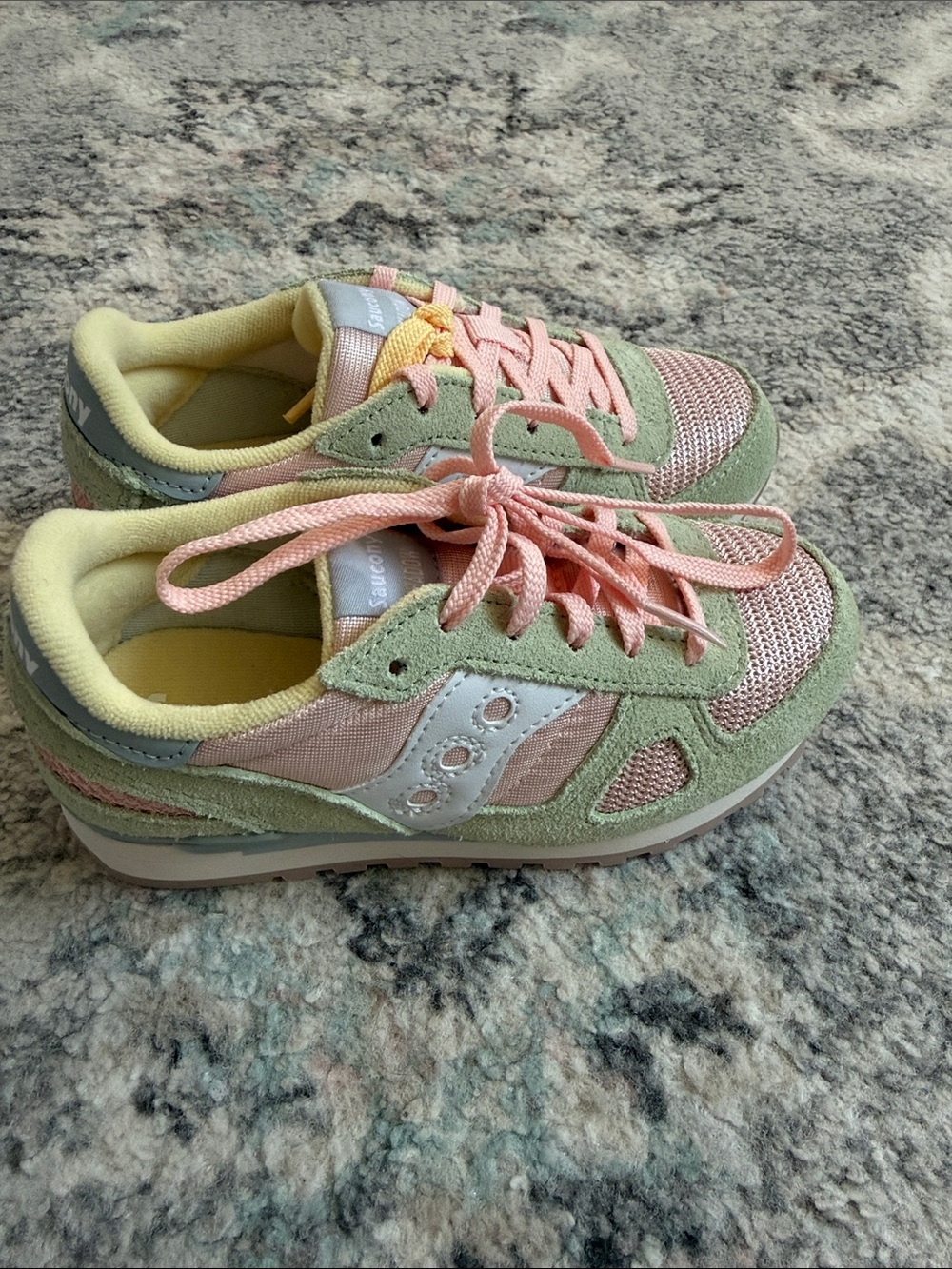 Girls Saucony Shadow Original in Pastel Green and Pink